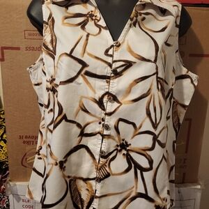 Floral Sleeveless Button-Up Top